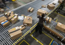 Taxa de 25 de lei pe coletele Temu, Shein și AliExpress dispare. UE pune două taxe noi Taxa de 25 de lei pe coletele Temu, Shein și AliExpress dispare. UE pune două taxe noi
