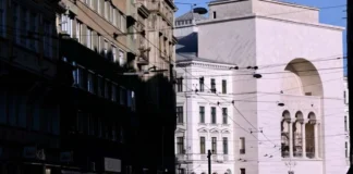 Teatrul Național Timișoara și UPT, parteneriat pentru accesul studenților la spectacole Teatrul Național Timișoara și UPT, parteneriat pentru accesul studenților la spectacole